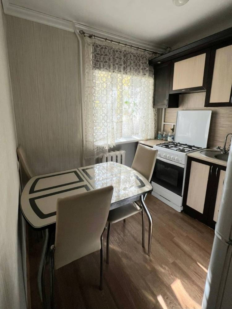 Ставропольский край, Ставрополь, Мира ул.; Квартира 45м² 1/5 эт.