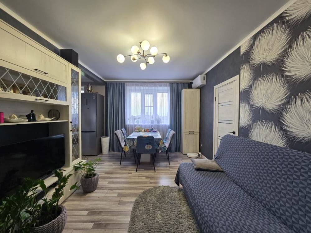 Ставропольский край, Новопавловск, Калинина ул.; Квартира 60м² 3/3 эт.